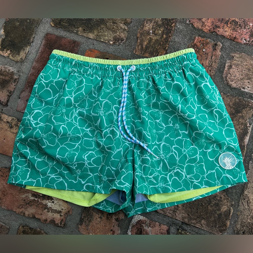 Chubbies Green Swim Shorts with Compression liner Men’s Medium